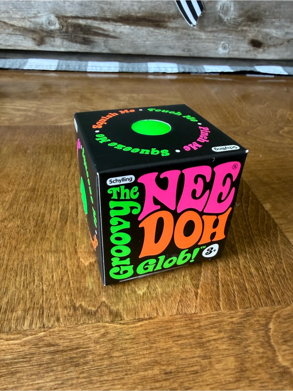 NeeDoh Groovy Glob Stress Ball - Neon green